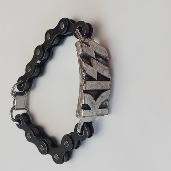 Other - Kiss emblem and bike chain link bracelet